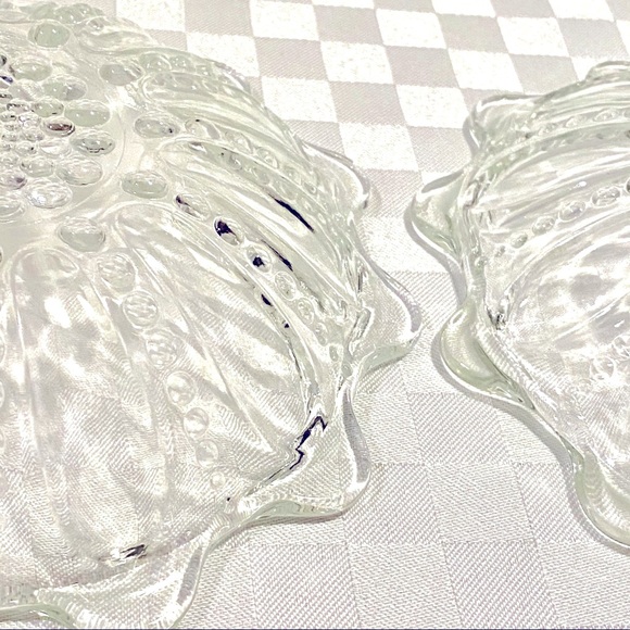 2 Vintage pressed glass dish bubble flower - Picture 7 of 8